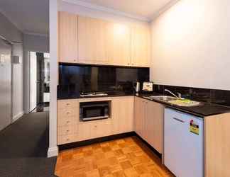 Lain-lain 2 Chic 1-bedroom Apartment in Melbourne CBD