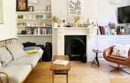 Lain-lain 5 Inviting Vintage Style 1BD Near Hackney Central