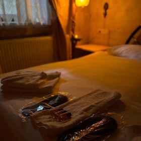 Room 1 Sinasos Arnovalley Hotel, Hotel Zeferan Cappadocia | Top Steakhouse Restaurant with View | Lux Restaurants near me | Best Breakfast Lunch Dinner | Seafood