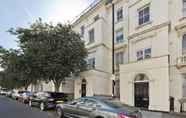 Others 2 Fantastic 1 bed Property With Private Balcony