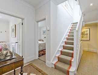 Lainnya 2 Gorgeous Stylish Interior Designed 5 Bed Home in Holland Park - Superb Location