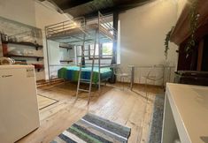 Others 4 Alexander Place