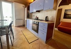 Others 6 Alexander Place