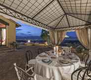 Others 4 Magnificent Villa in the Countryside Near Pistoia Pool Airco Bbq-villa Lucente