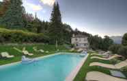 Others 4 Elegant Villa With Splendid Lakeview Pool Jacuzzi Fitness and Wellness Area -villa Ninfea DEL Lago