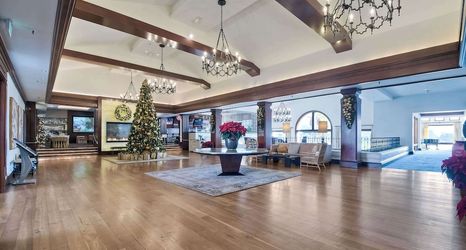 Others 2 Southern Exposure w/ Private Balcony