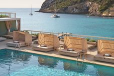 Lain-lain Mondrian Ibiza