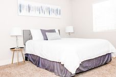 Lain-lain Hale Makai