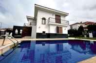 Others Separate Villa With Pool and Garden in Lefkosa