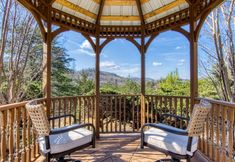 Others 6 Mountain Valley Revival - Brand New Renovations, Close To Town, Panoramic Mountain Views!! 2 Bedroom Cabin by RedAwning