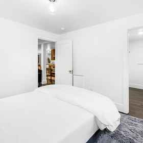 Room 1 1BR Tranquil Haven in Beacon Hill, 西雅图 酒店
