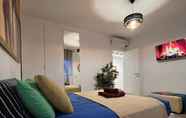 Others 7 Stylish New Apartment in Milan Navigli