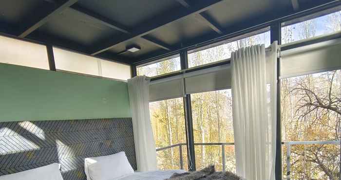 Others Eco-friendly Twin-bed Chalet in Karimabad Hunza
