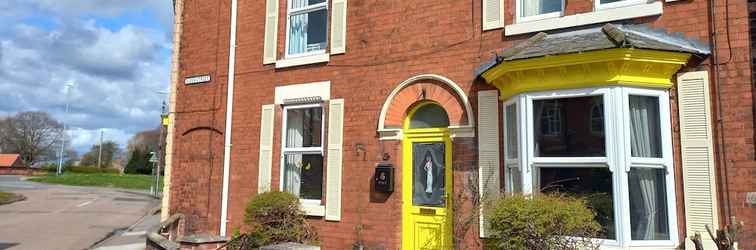 Khác Charming 4-bed Victorian House in Retford