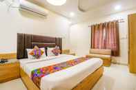 Others Fabhotel Royal Aanandam