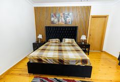 Others 6 Oak Orchid Opulent 2 BR Apartment with Walk-in Closet