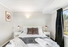 その他 5 A Home away from Home - Netflix -Parking