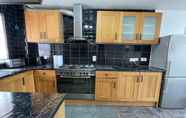 Lain-lain 7 New! 4 Bedroom London House With Garden and Lawn