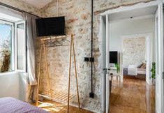 Khác 2 The Greystone House by Konnect, Views to the Sea