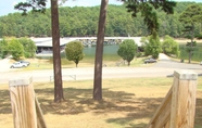 อื่นๆ 6 Mountain Harbor King Guest Room on Lake Ouachita by Redawning