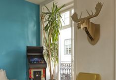 Others 2 Lisbon Lounge Hostel