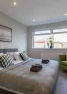 Room Altham Place-fully Refurbished 2-bath Bungalow