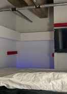 Bilik Artistico-Styled Studio Loft Sleeps 5