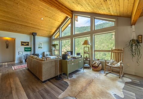 その他 Nothomb Hill 3 Bedroom Home by RedAwning