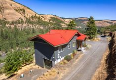 其他 6 Nothomb Hill 3 Bedroom Home by RedAwning