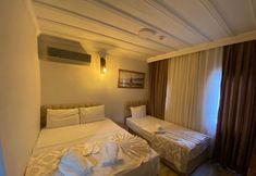 기타 3 New Cherry Hotel