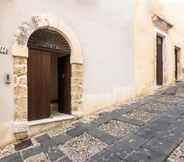 Others 7 House Villas - Antico Baglio