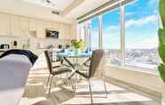 Others 2 Luxury 1BR Condo - Private Balcony City Views