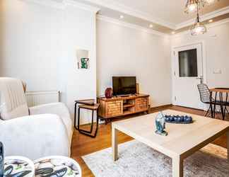 Others 2 Central and Spacious Flat in Istanbul Atasehir