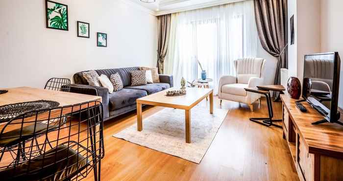 Others Central and Spacious Flat in Istanbul Atasehir