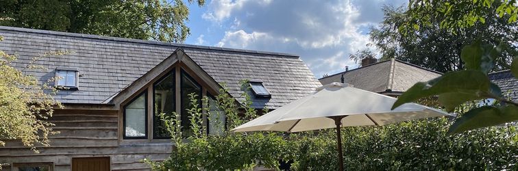 Others Avon Turn View