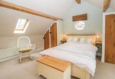 Others 3 Avon Turn View