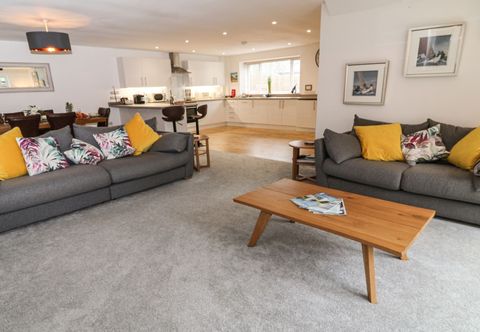 Others Brewers Cottage