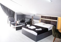 Lainnya 6 Lions Suit Hotel