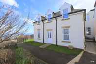 Lain-lain Beautiful 2-bed Sea Front House in Seaham