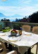 Room Marconi Lake View Apartment in Baveno