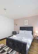 Room Edgware Hub