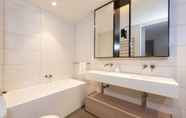 Others 5 Stunning 3-bed Townhouse in South Yarra w/ Parking