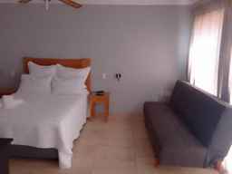 Kennzy Guesthouse, USD 47.21