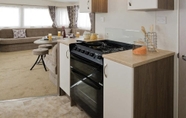 Khác 4 Stunning 4-bed Caravan in Mablethorpe Sleeps 10