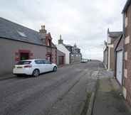Others 5 Spacious Three Bedroom Family Home for a Comfortable Holiday in Portknockie