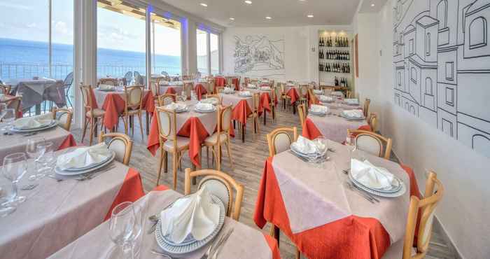 Lainnya Ischia-forio With a Breathtaking View, Imperamare, 10 Persons