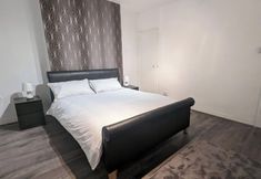 อื่นๆ 4 4-bedroom House Sleeps 8 - Free Parking - Garden