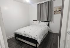 อื่นๆ 5 4-bedroom House Sleeps 8 - Free Parking - Garden