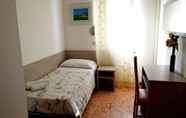 Khác 2 Single Room With Breakfast