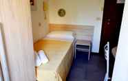 Others 3 Single Room With Breakfast